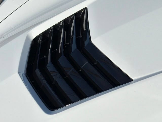 Used 2015 Chevrolet Corvette Stingray Coupe RWD image 17