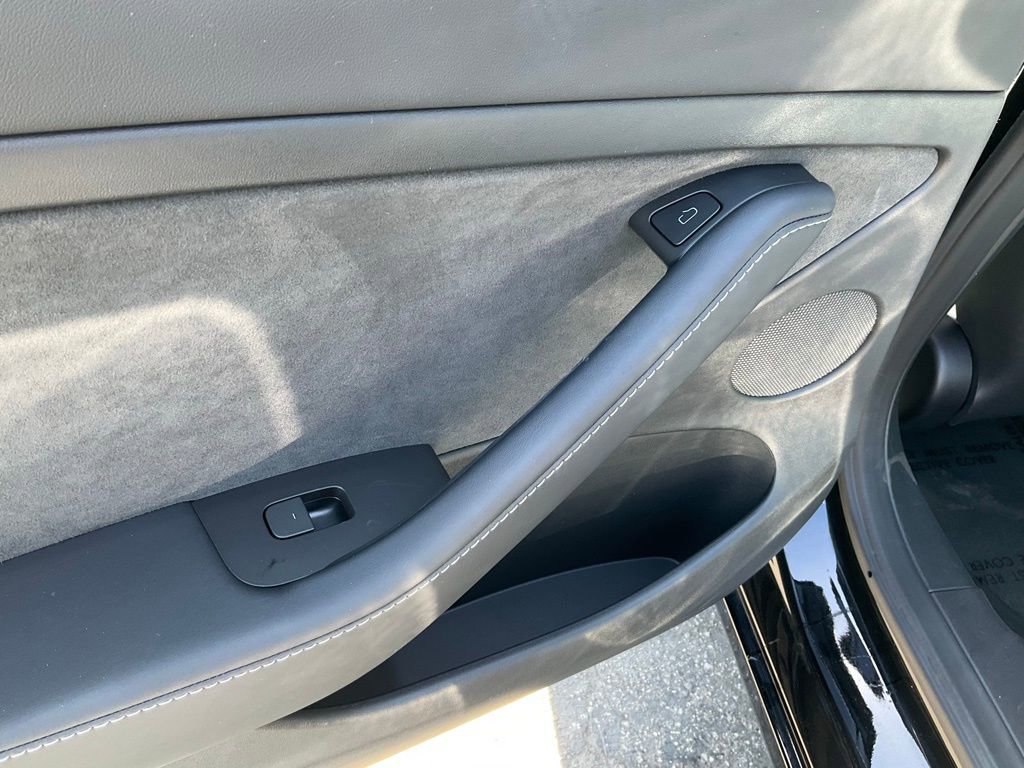 Used 2023 Tesla Model 3 Performance image 41
