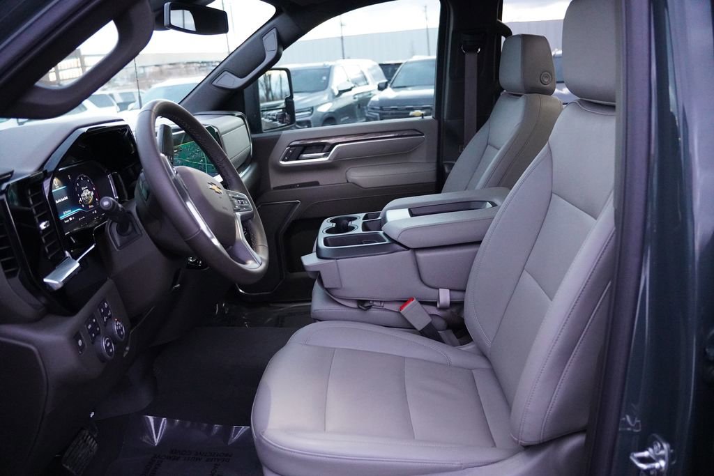 Certified 2025 Chevrolet Silverado 2500 LTZ image 16