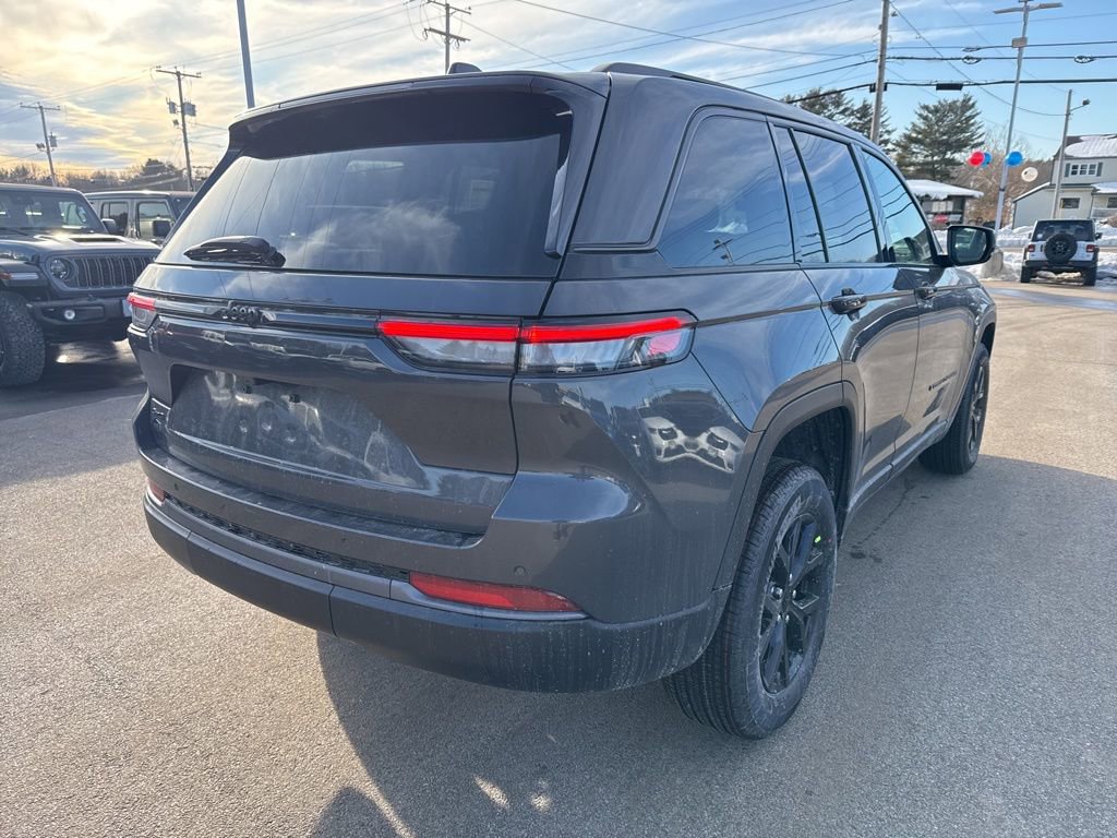 New 2026 Jeep Grand Cherokee Laredo image 5