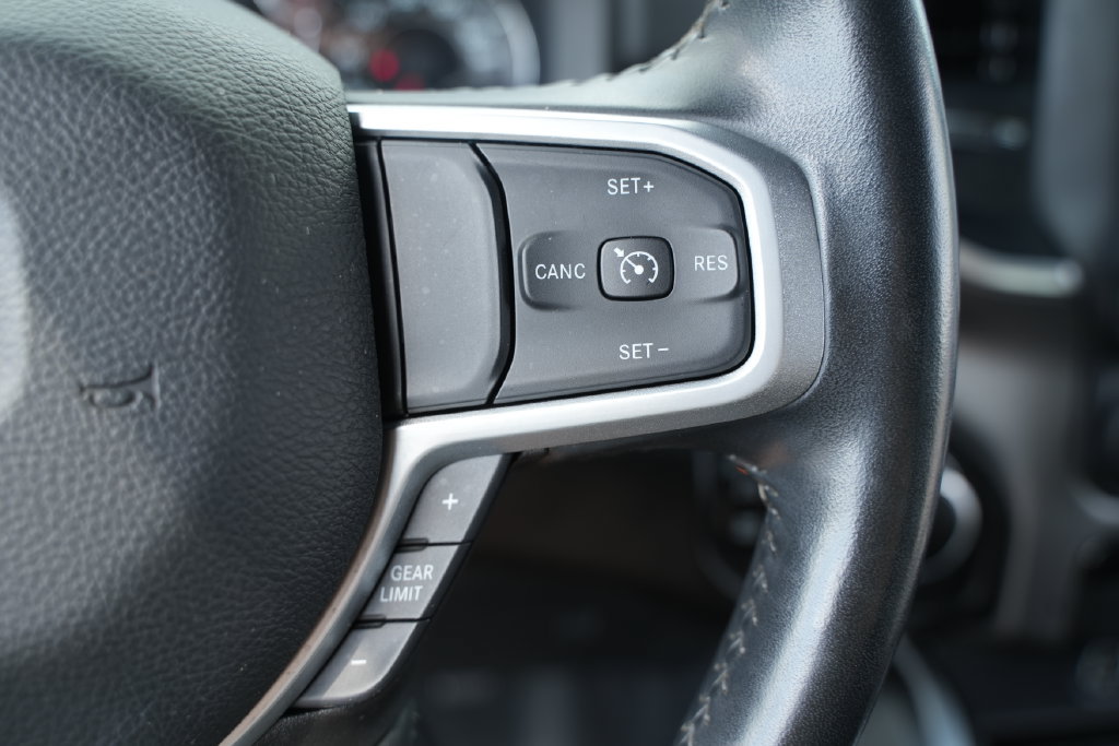 Used 2023 RAM 1500 Big Horn AWD/4WD image 30