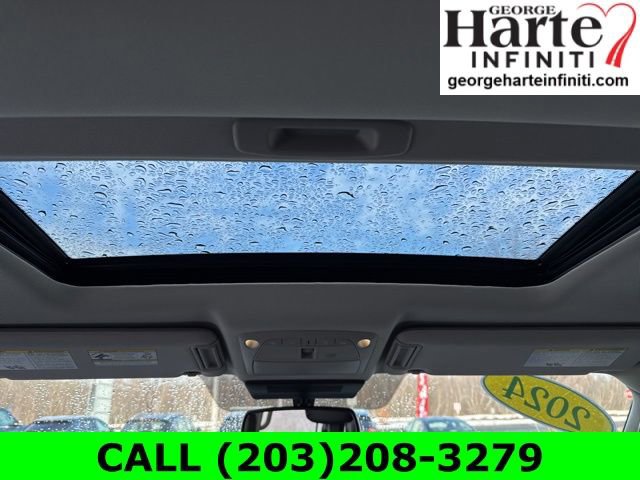 Used 2024 Nissan Armada SL w/ Captain's Chairs Package image 24