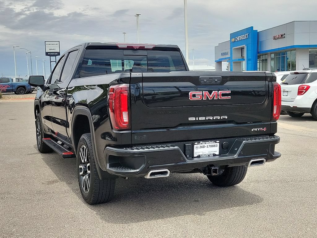 Used 2023 GMC Sierra 1500 AT4 w/ Technology Package AWD/4WD image 9