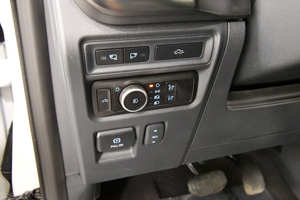 Used 2023 Ford F150 Platinum w/ FX4 Off-Road Package AWD/4WD image 20