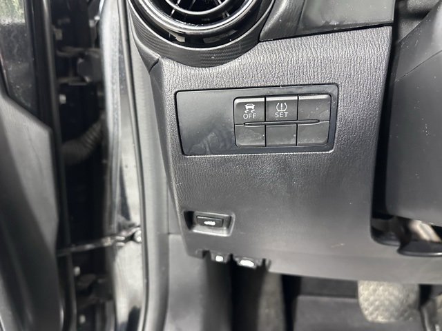 Used 2017 Toyota Yaris iA image 21