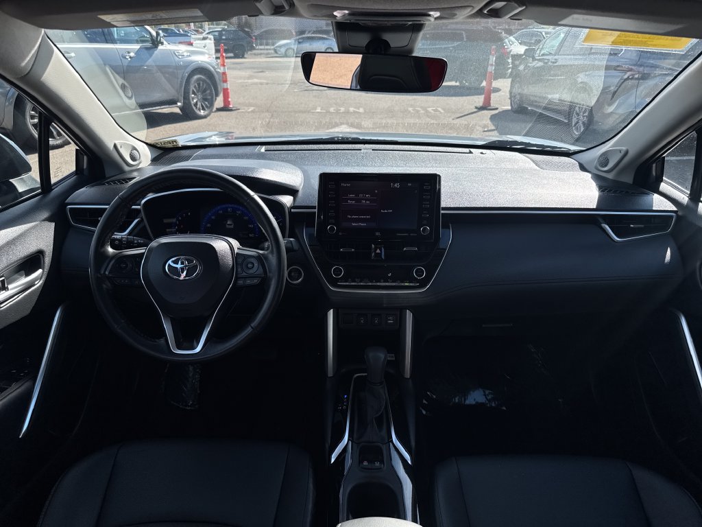 Used 2022 Toyota Corolla Cross XLE w/ Convenience Package AWD/4WD image 10