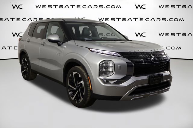 Used 2024 Mitsubishi Outlander SE image 43