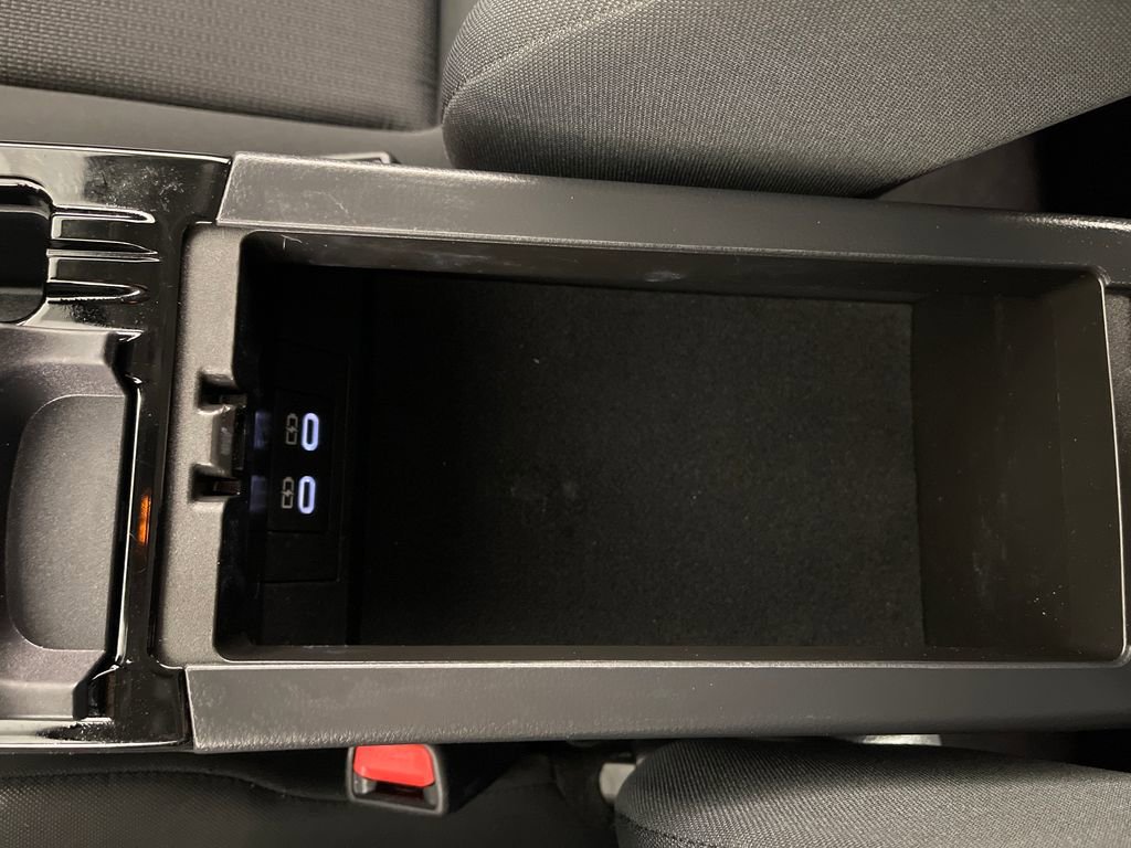 Used 2023 Toyota Prius LE FWD image 23