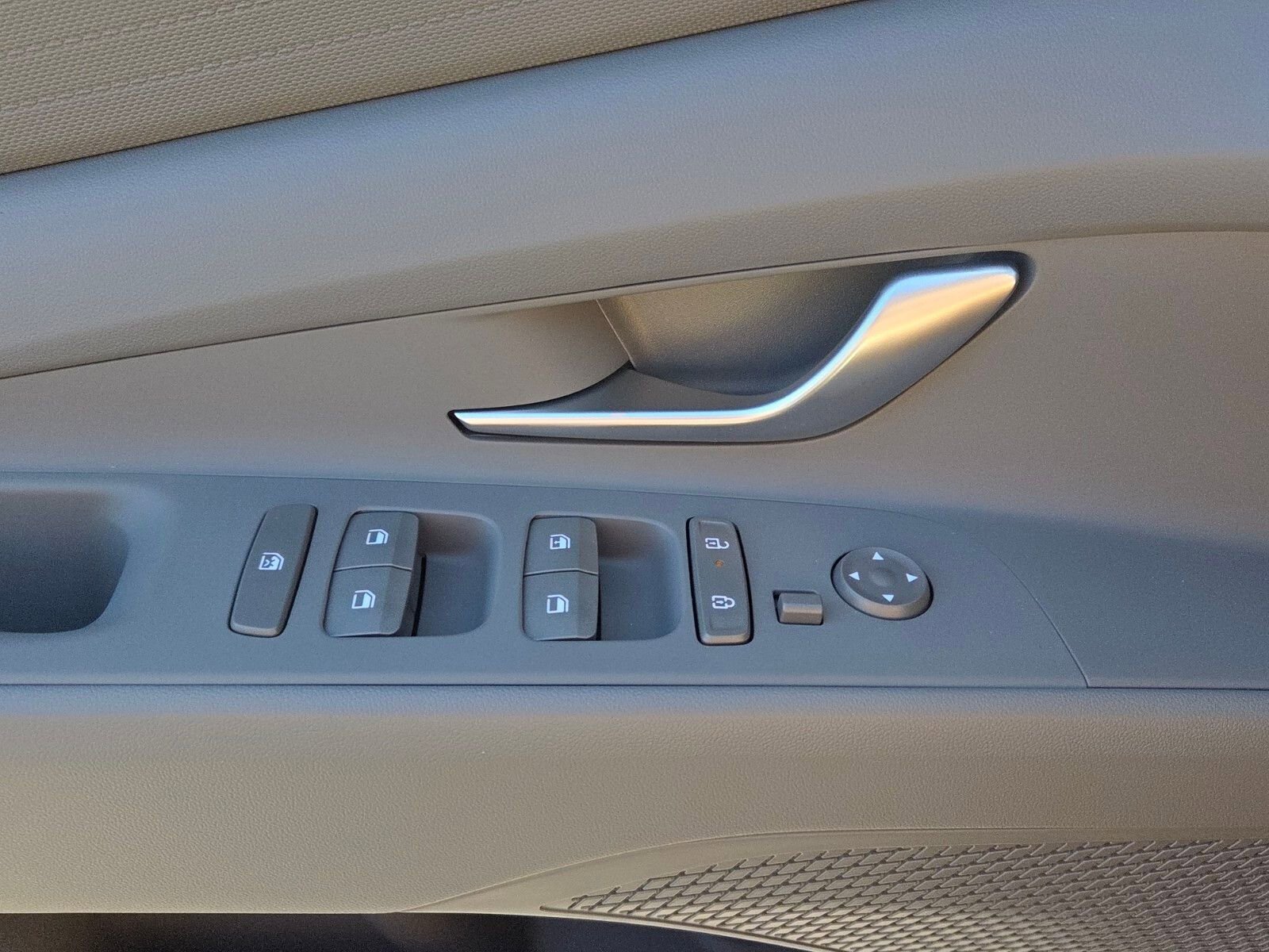 New 2026 Hyundai Elantra SE FWD image 25