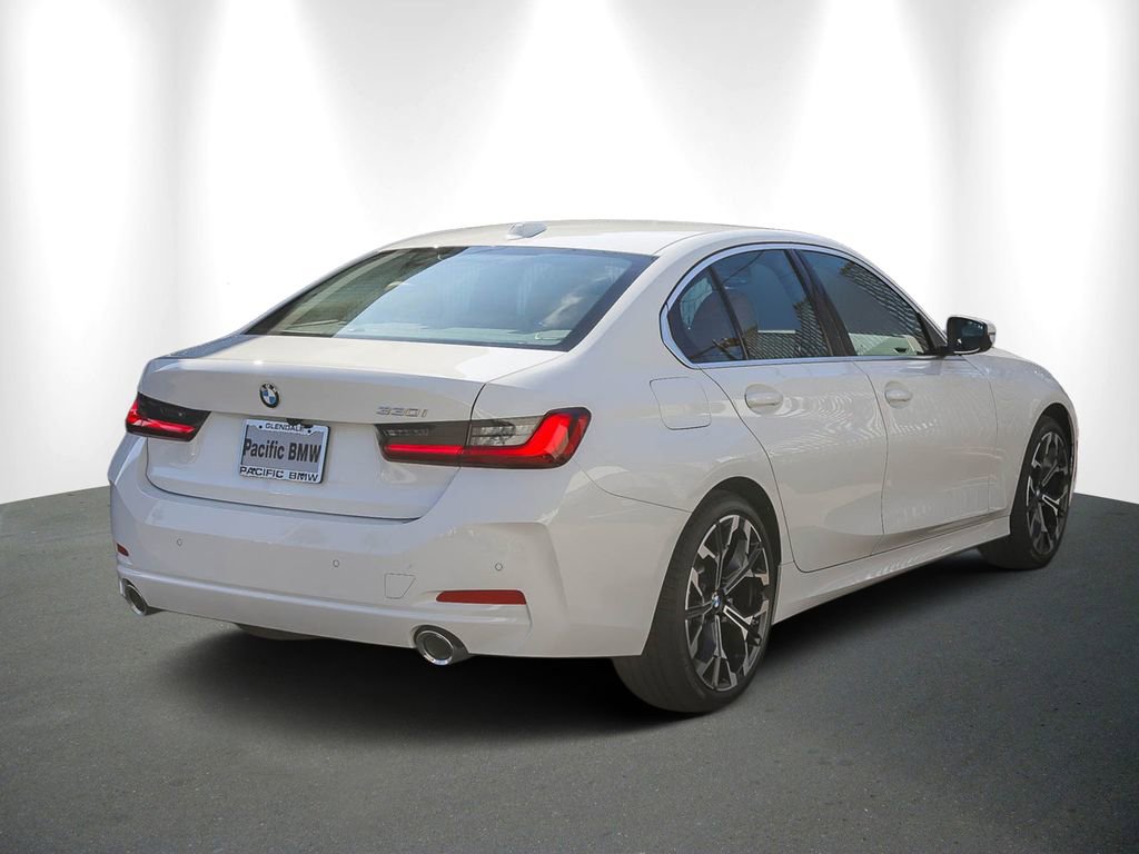 Used 2026 BMW 330i Sedan w/ Convenience Package RWD image 6