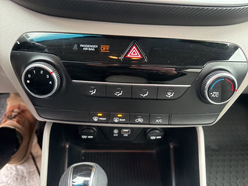 Used 2021 Hyundai Tucson SE w/ Cargo Package image 16