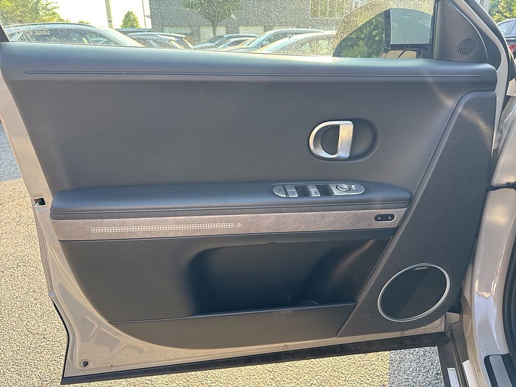 Used 2024 Hyundai Ioniq 5 Limited RWD image 11