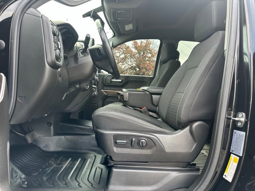 Used 2023 Chevrolet Silverado 3500 LT w/ Convenience Package image 18