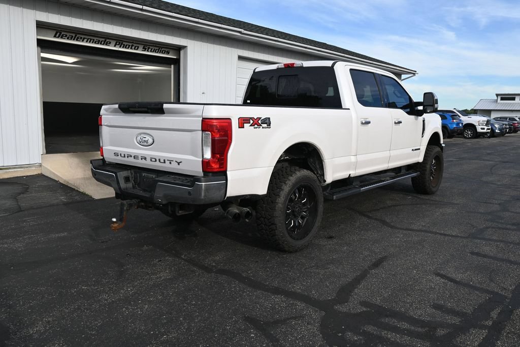 Used 2018 Ford F350 Lariat w/ Lariat Ultimate Package AWD/4WD image 4