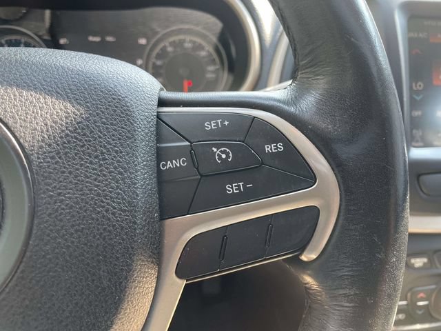 Used 2016 Jeep Cherokee Limited AWD/4WD image 27