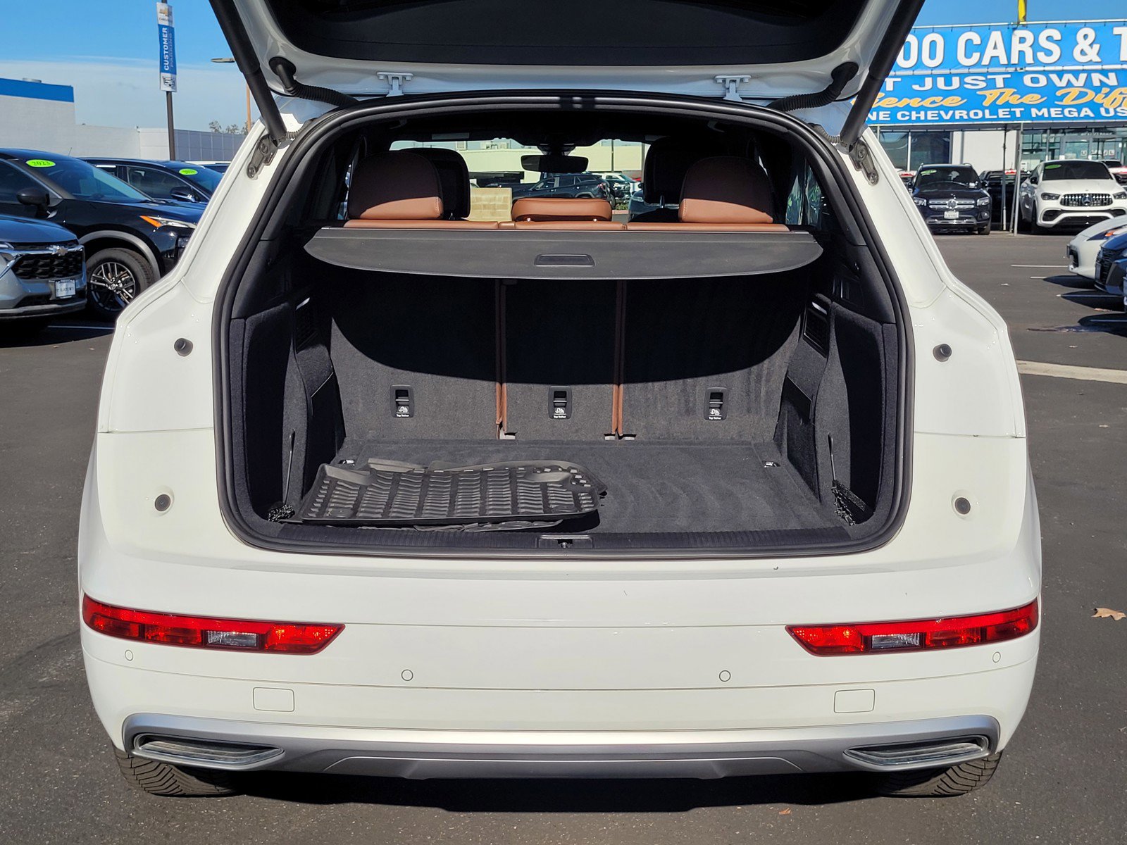 Used 2018 Audi Q5 2.0T Premium Plus w/ Premium Plus Package image 27