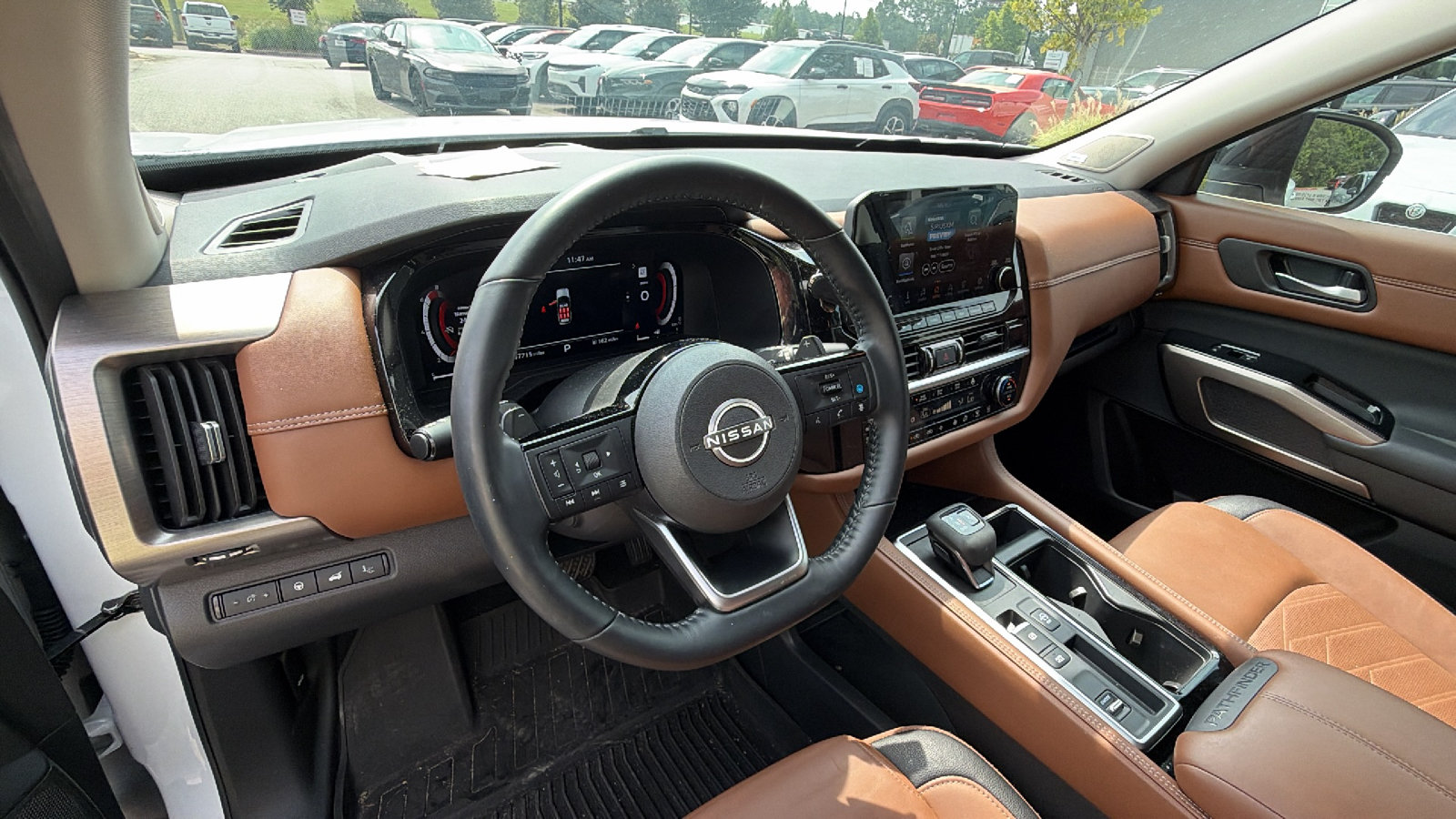 Used 2025 Nissan Pathfinder Platinum w/ Cargo Package FWD image 28
