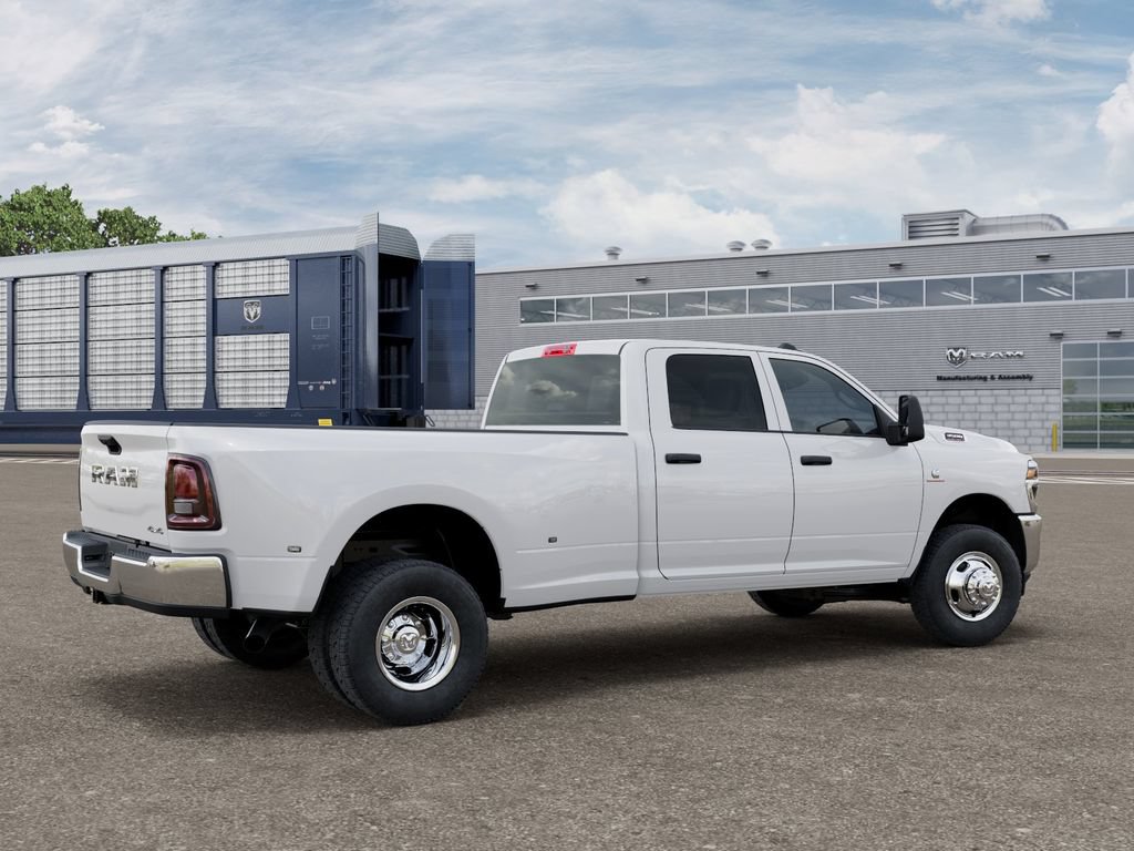New 2026 RAM 3500 Tradesman AWD/4WD image 4