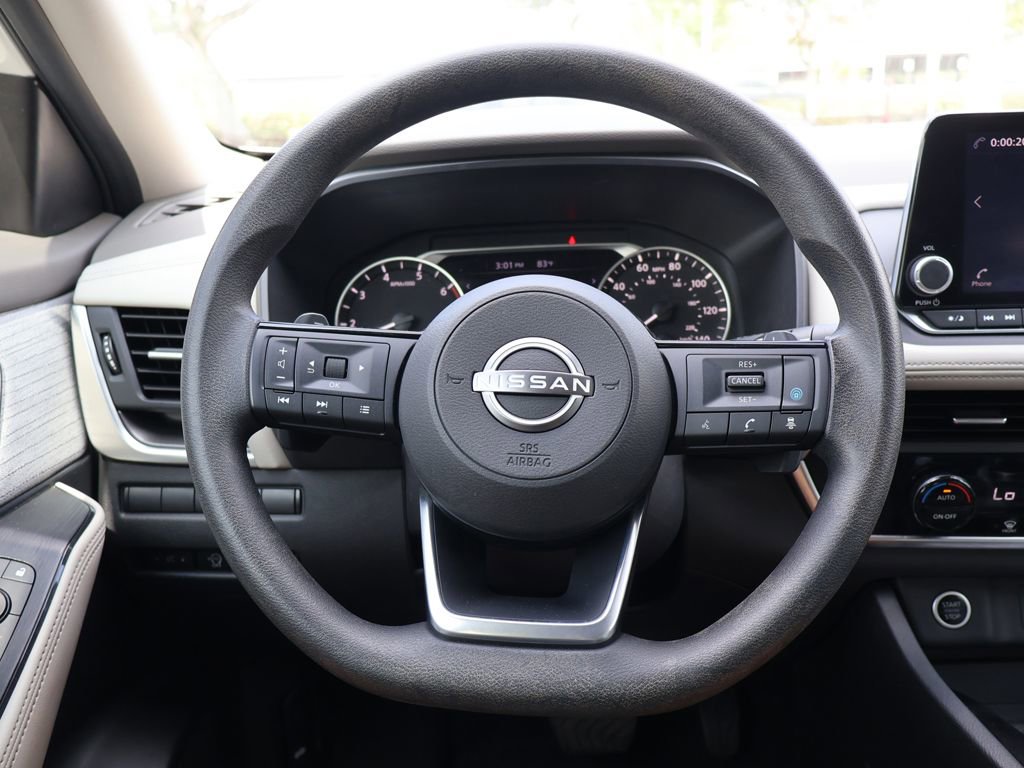 Used 2023 Nissan Rogue SV FWD image 33