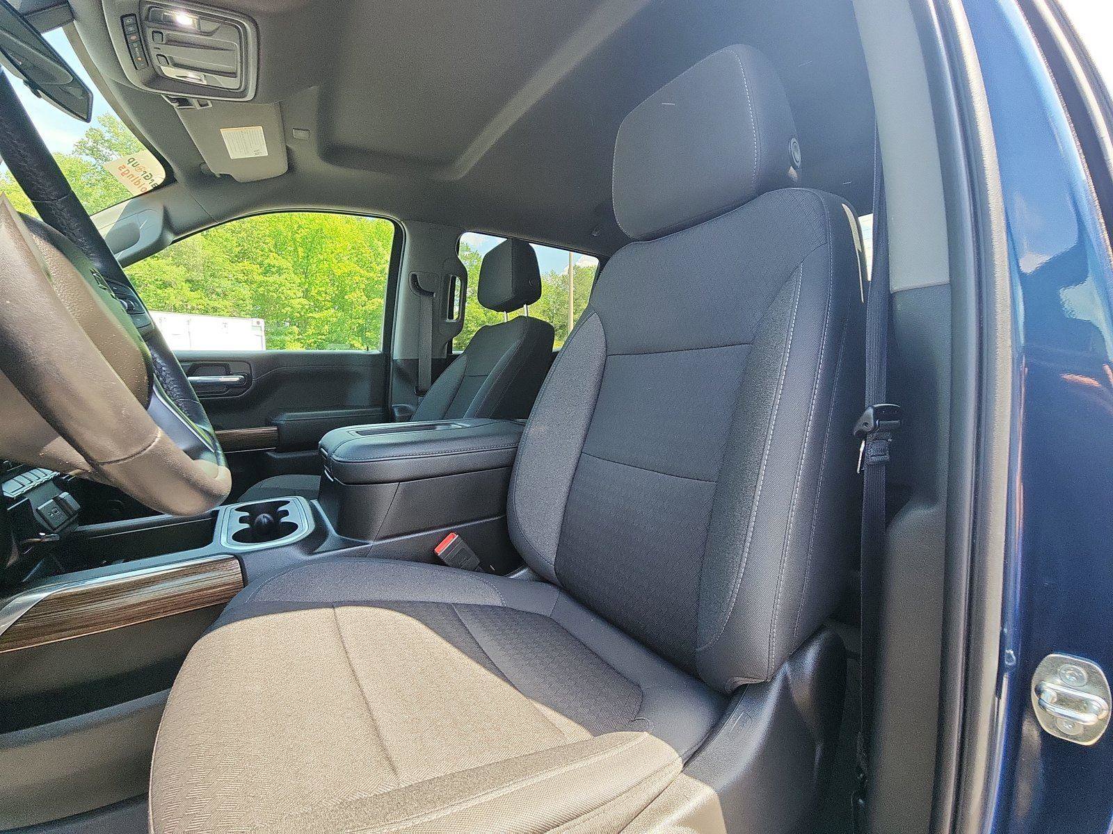 Used 2021 Chevrolet Silverado 1500 LT Trail Boss w/ Bed Protection Package AWD/4WD image 18