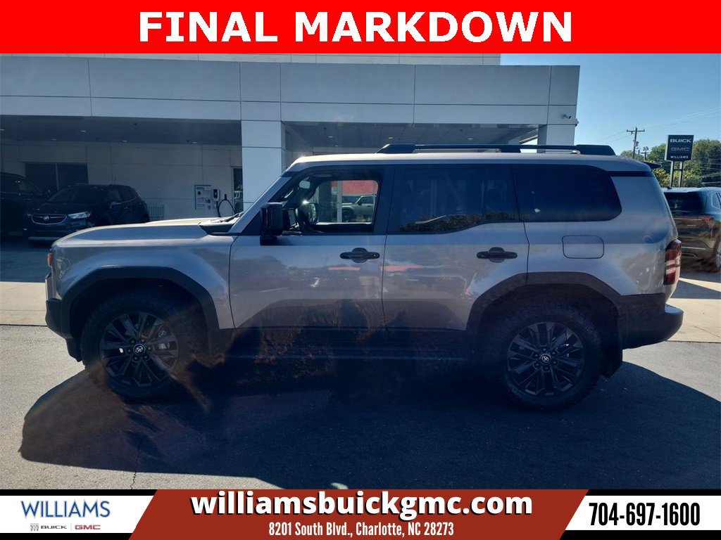 Used 2024 Toyota Land Cruiser image 5