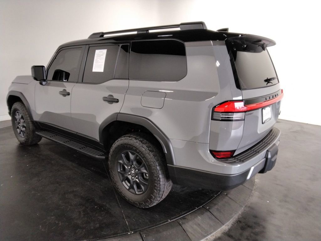 Used 2024 Lexus GX 550 image 8