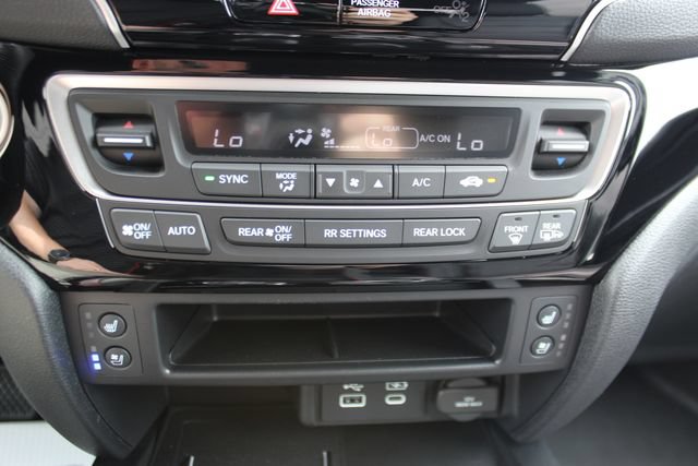Used 2025 Honda Ridgeline Black Edition image 21