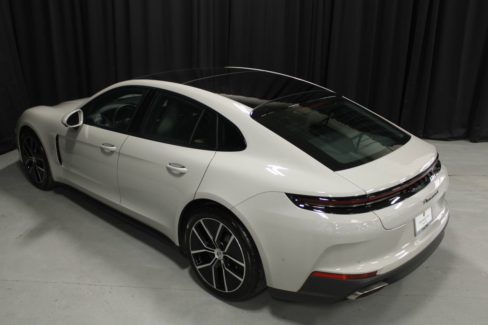 Used 2025 Porsche Panamera 4 image 15