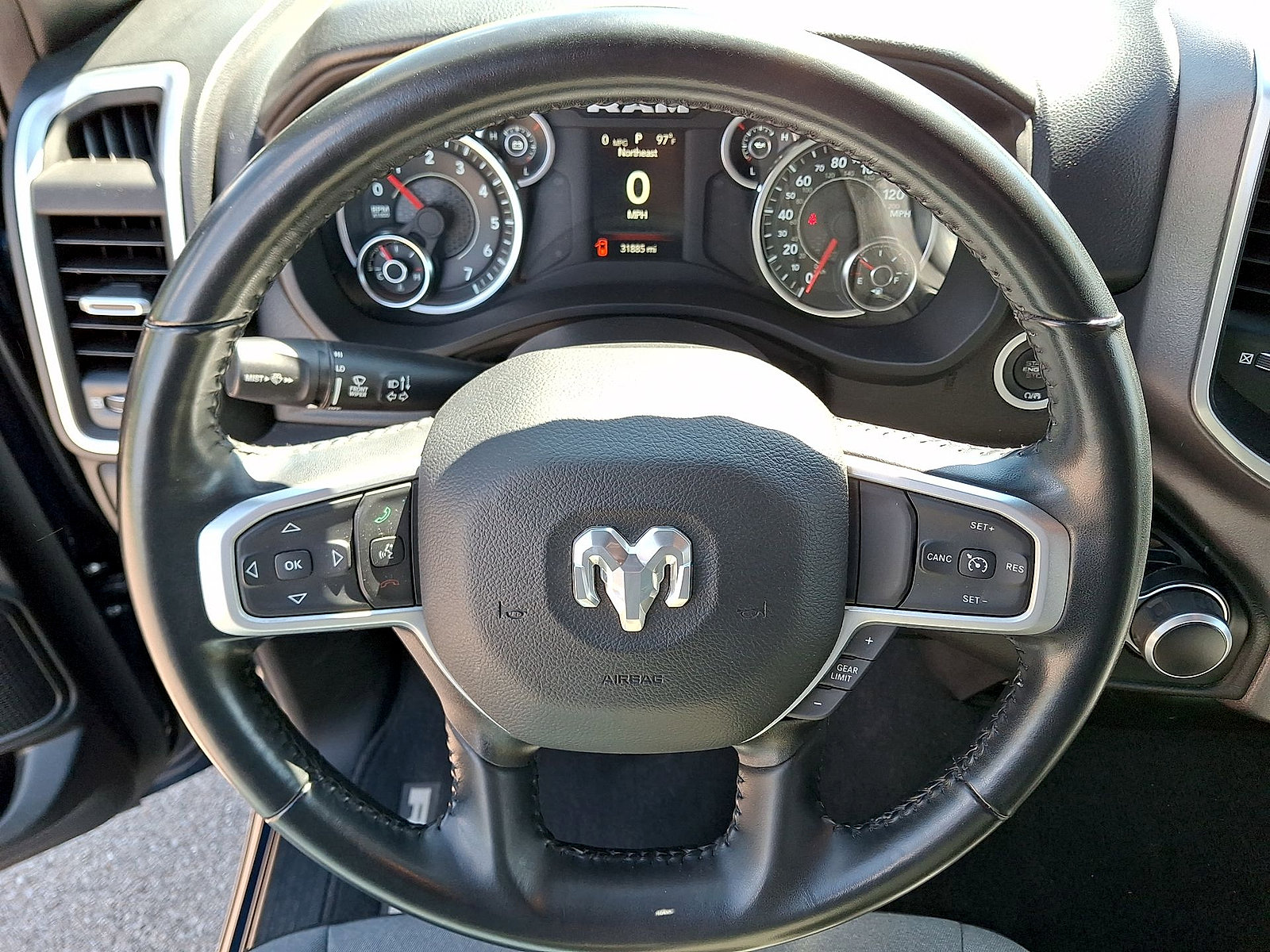 Used 2023 RAM 1500 Big Horn AWD/4WD image 16