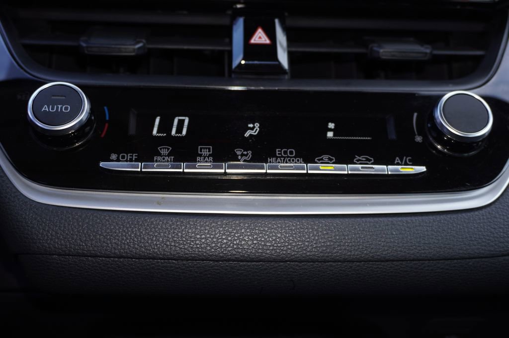 Certified 2025 Toyota Corolla LE image 16