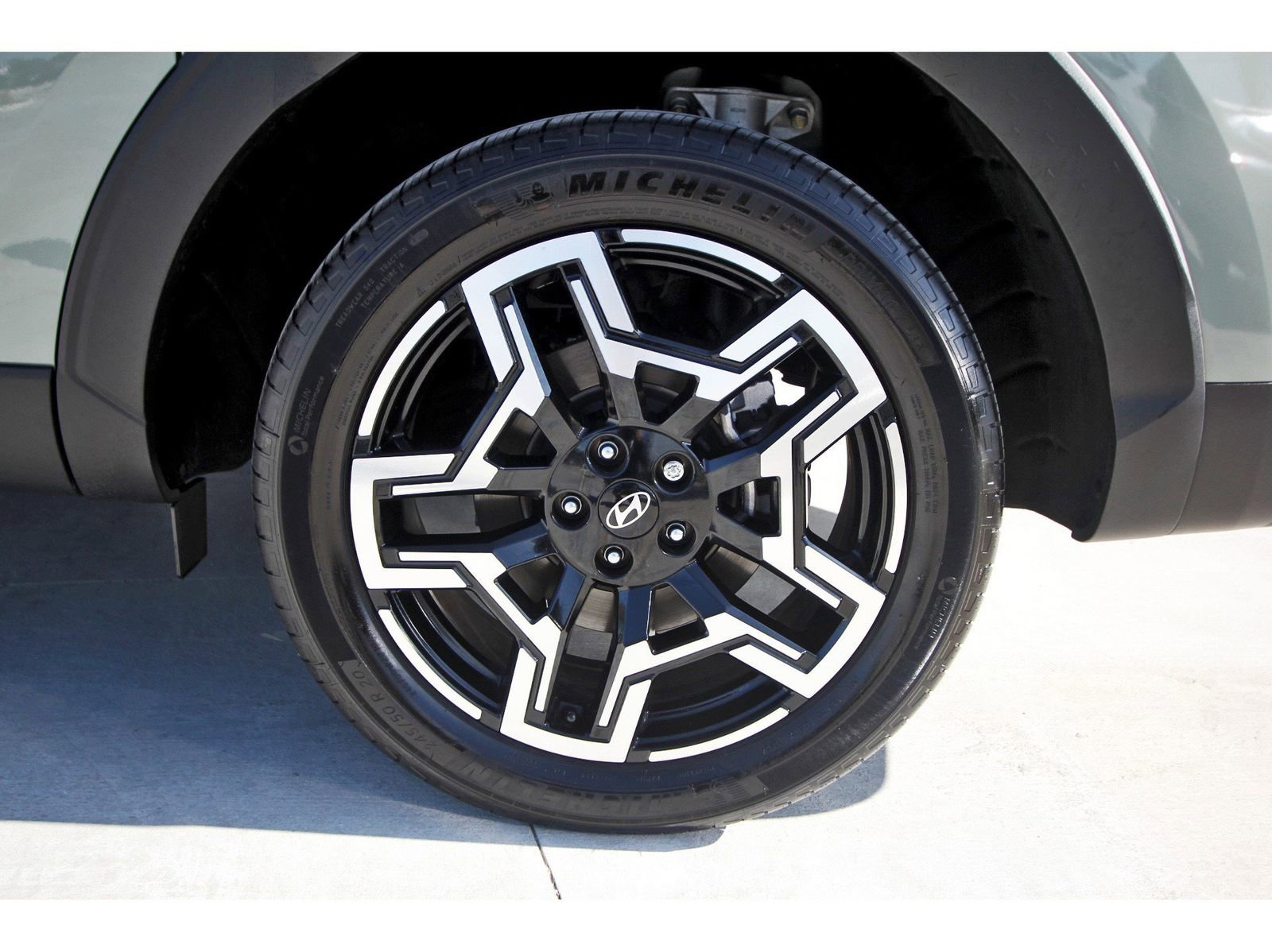 Certified 2025 Hyundai Santa Cruz Limited image 31