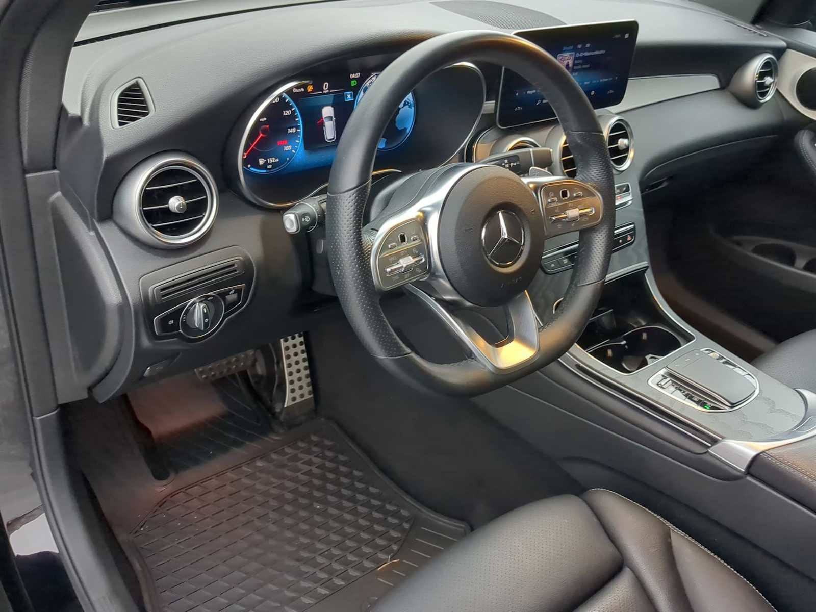 Used 2022 Mercedes-Benz GLC 300 4MATIC image 15