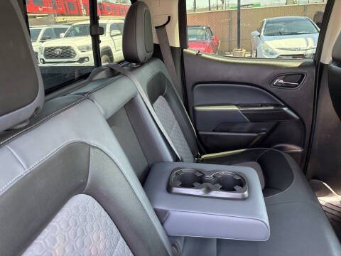 Used 2018 Chevrolet Colorado Z71 w/ LPO, Premium Interior Package AWD/4WD image 22