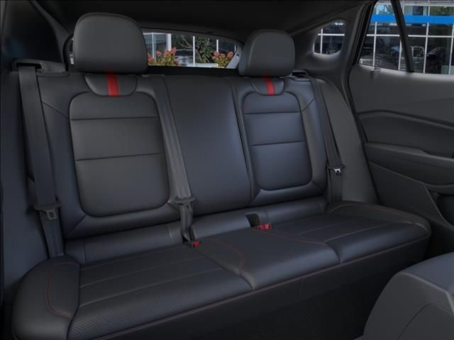 New 2026 Chevrolet Trax RS w/ Sunroof Package FWD image 17