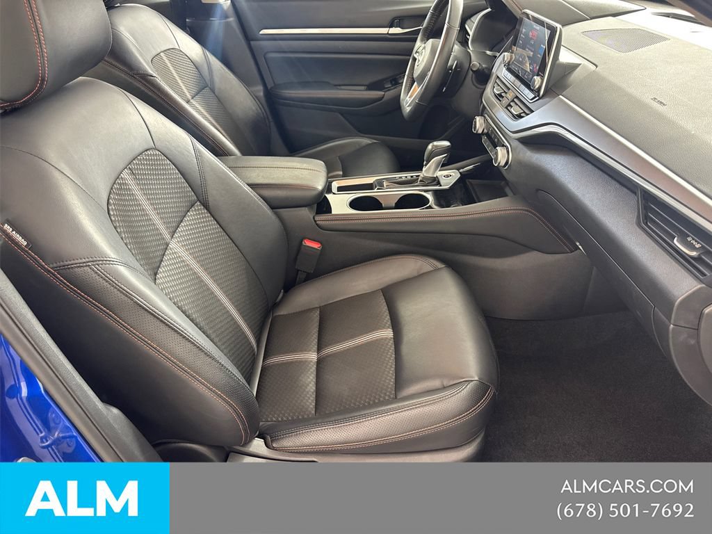 Used 2025 Nissan Altima 2.5 SR FWD image 16