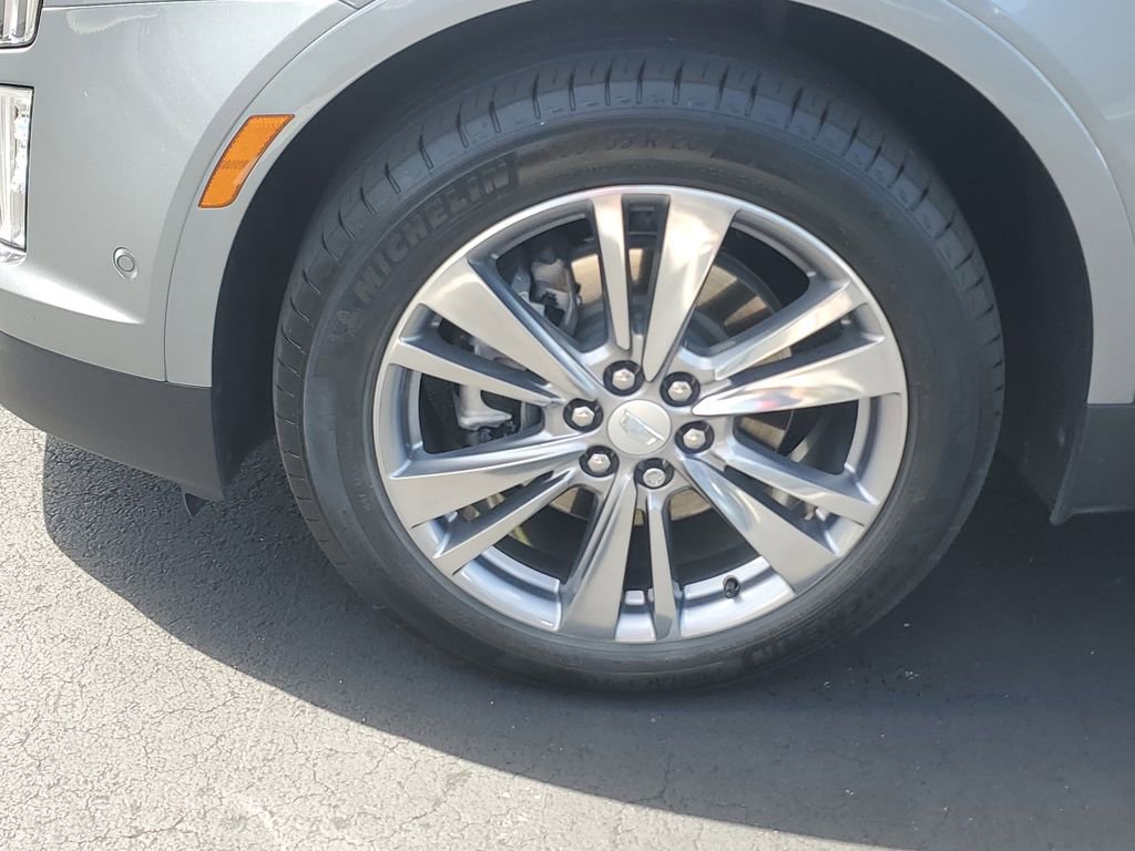 Certified 2024 Cadillac XT5 Premium Luxury w/ Technology Package FWD image 10