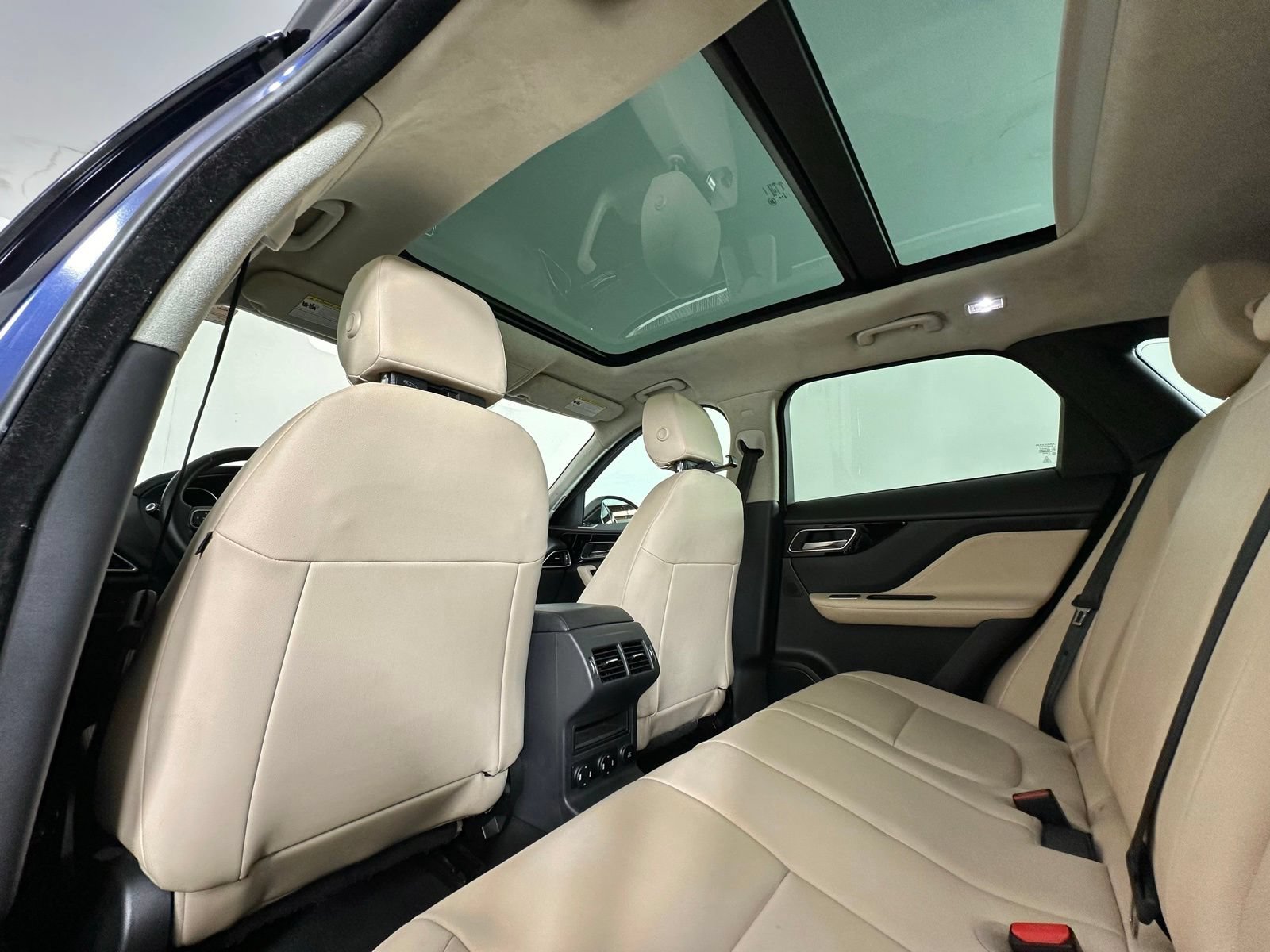 Used 2020 Jaguar F-PACE Premium AWD/4WD image 21