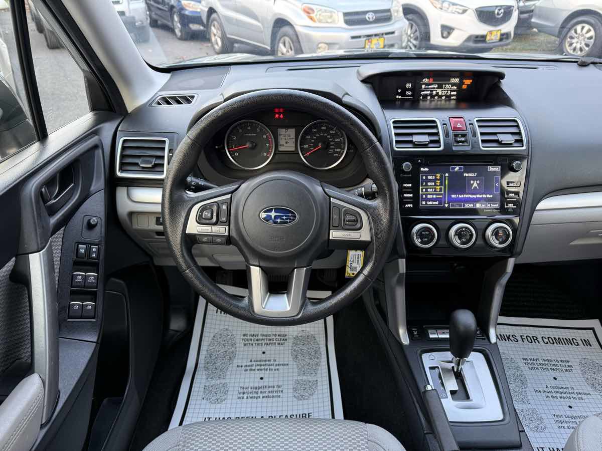 Used 2018 Subaru Forester 2.5i Premium w/ All-Weather Package image 14