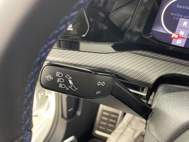 Used 2023 Volkswagen Golf R AWD/4WD image 12