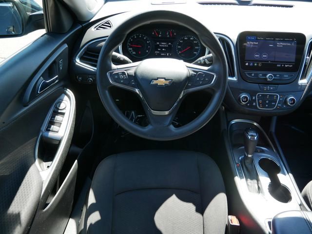 Used 2020 Chevrolet Malibu LT image 12