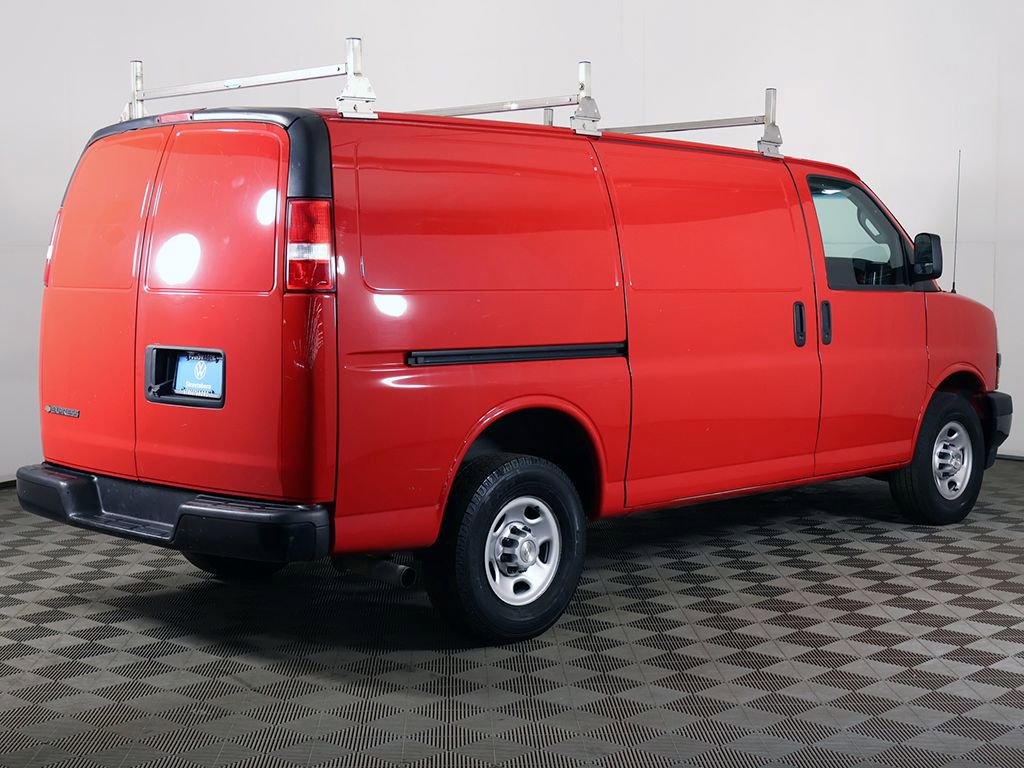 Used 2021 Chevrolet Express 3500 w/ Driver Convenience Package image 7