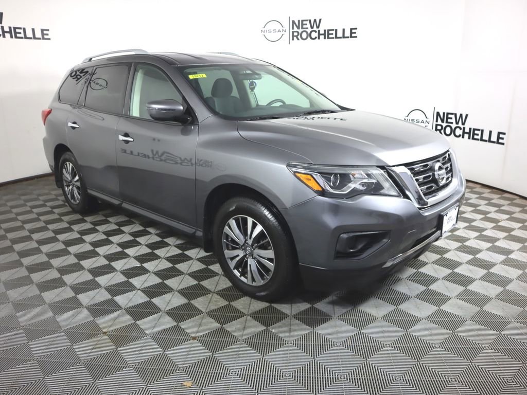 Used 2019 Nissan Pathfinder S image 4