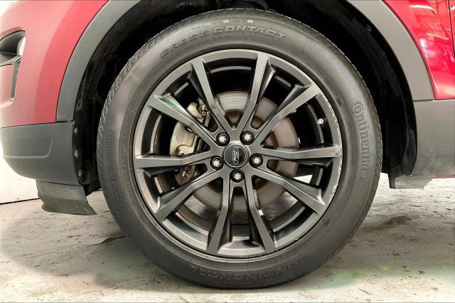 Used 2018 Ford Explorer XLT w/ Equipment Group 202A image 9