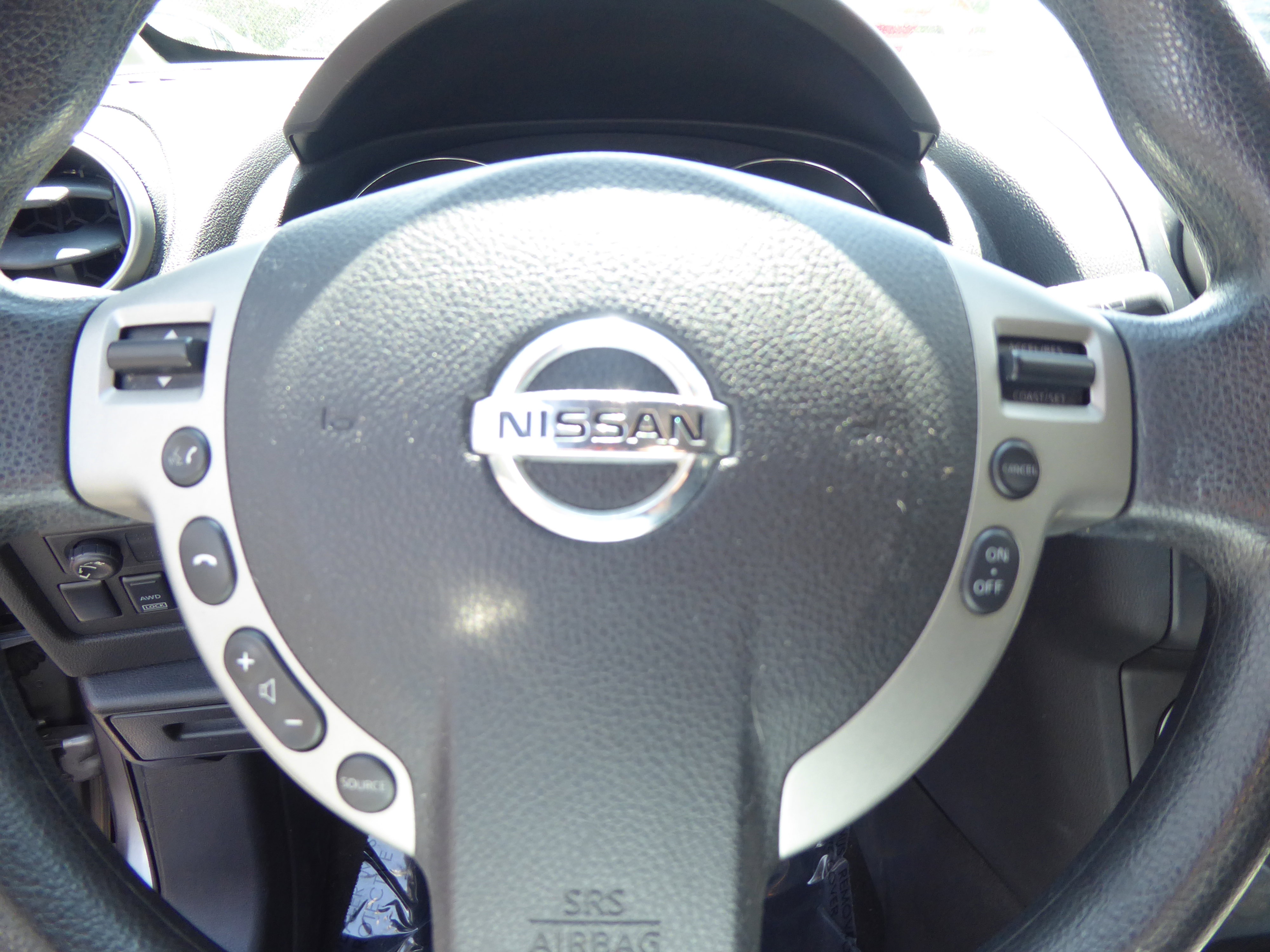 Used 2012 Nissan Rogue SV w/ Premium Pkg AWD/4WD image 11