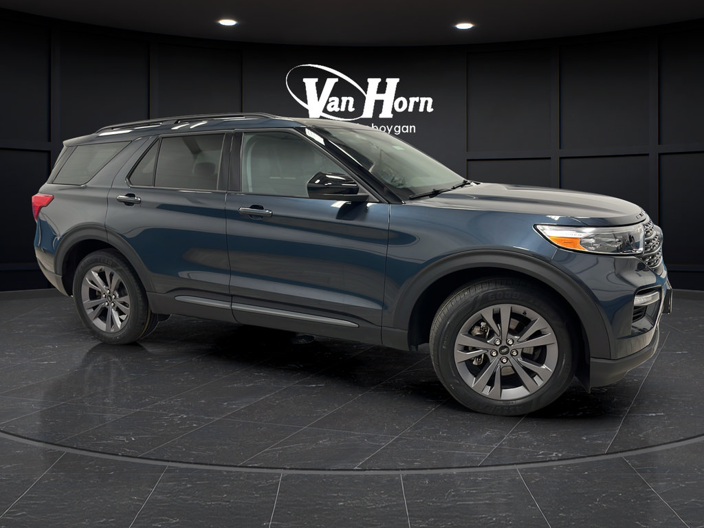 Used 2023 Ford Explorer XLT w/ Equipment Group 202A AWD/4WD image 1