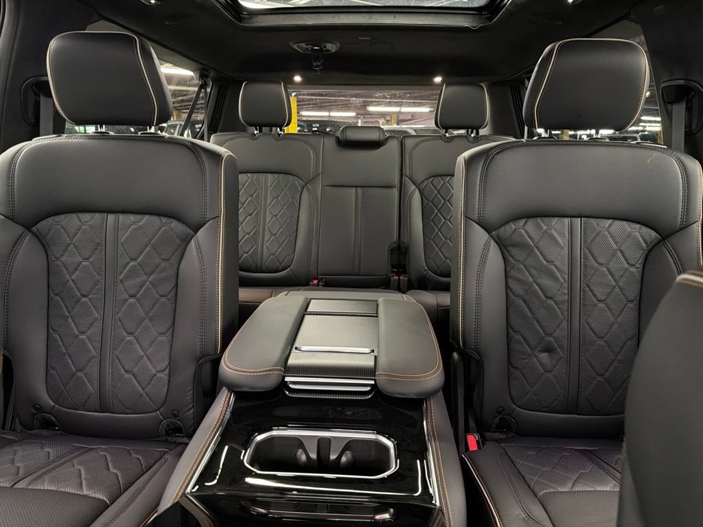 New 2026 Jeep Grand Wagoneer L Summit AWD/4WD image 26