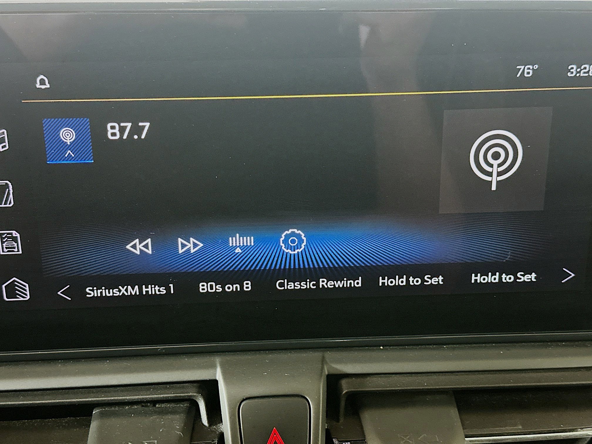 Used 2024 Chevrolet TrailBlazer LS image 19