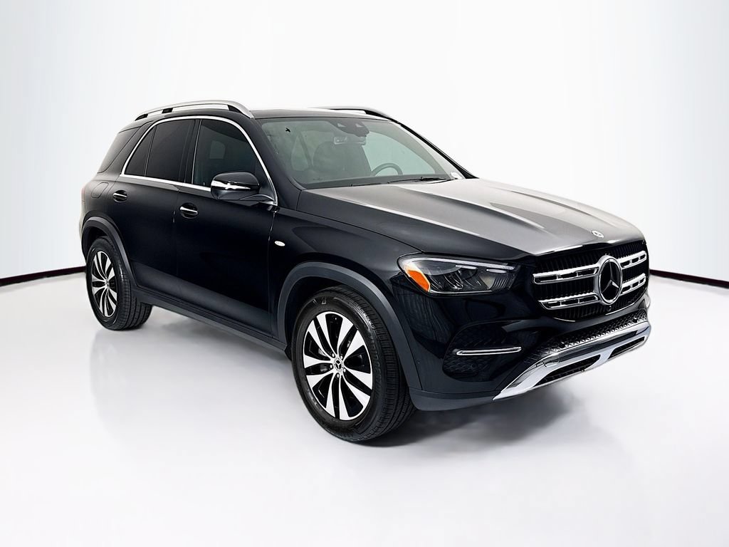 Certified 2025 Mercedes-Benz GLE 450e 4MATIC image 3