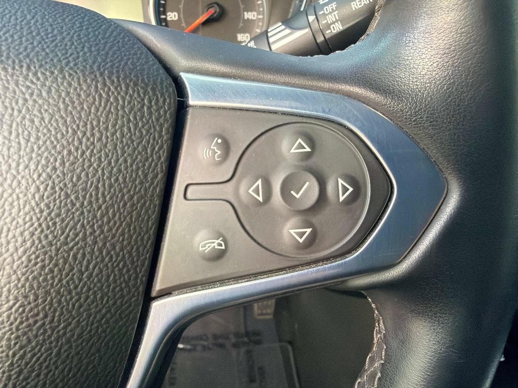 Used 2023 Chevrolet Traverse LT FWD image 27