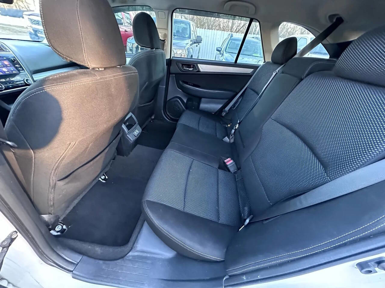 Used 2019 Subaru Outback 2.5i Premium w/ Popular Package #2 image 11